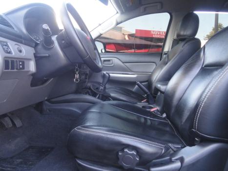 MITSUBISHI L 200 Triton 2.4 16V SPORT GLX 4X4 CABINE DUPLA TURBO DIESEL, Foto 16