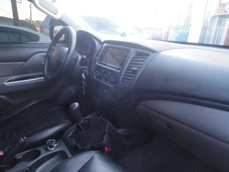MITSUBISHI L 200 Triton 2.4 16V SPORT GLX 4X4 CABINE DUPLA TURBO DIESEL, Foto 17