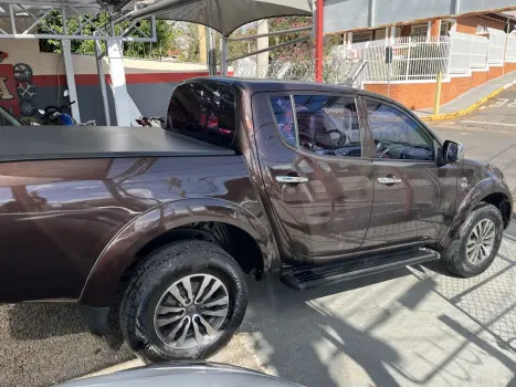 MITSUBISHI L 200 Triton 3.2 16V HPE 4X4 CABINE DUPLA TURBO DIESEL INTERCOOLER AUTOMTICO, Foto 3