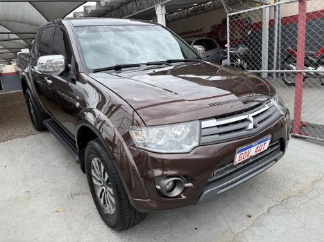 MITSUBISHI L 200 Triton 3.2 16V HPE 4X4 CABINE DUPLA TURBO DIESEL INTERCOOLER AUTOM�TICO, Foto 2