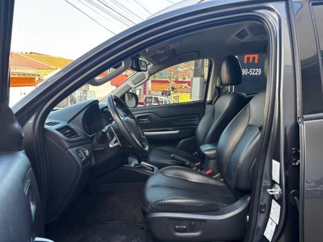 MITSUBISHI L 200 Triton 2.4 16V SPORT HPE 4X4 CABINE DUPLA TURBO DIESEL AUTOMTICO, Foto 12