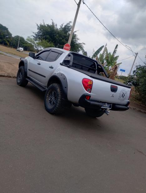 MITSUBISHI L 200 Triton 3.5 V6 24V 4X4 CABINE DUPLA, Foto 4