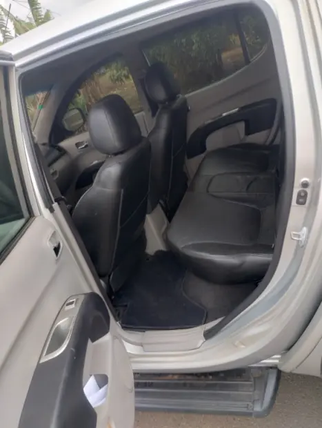 MITSUBISHI L 200 Triton 3.5 V6 24V 4X4 CABINE DUPLA, Foto 6