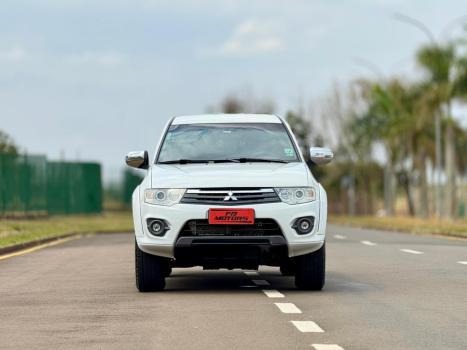 MITSUBISHI L 200 Triton 3.2 16V HPE 4X4 CABINE DUPLA TURBO DIESEL INTERCOOLER AUTOMTICO, Foto 2