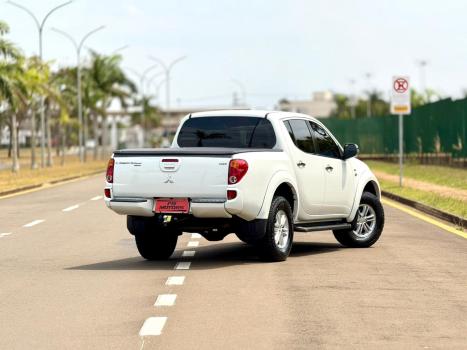 MITSUBISHI L 200 Triton 3.2 16V HPE 4X4 CABINE DUPLA TURBO DIESEL INTERCOOLER AUTOMTICO, Foto 5