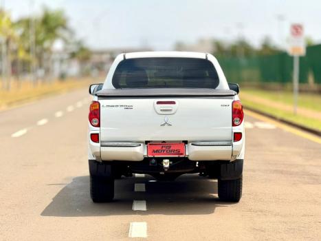 MITSUBISHI L 200 Triton 3.2 16V HPE 4X4 CABINE DUPLA TURBO DIESEL INTERCOOLER AUTOMTICO, Foto 6