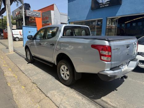 MITSUBISHI L 200 Triton 2.4 16V SPORT GLX 4X4 CABINE DUPLA TURBO DIESEL, Foto 8