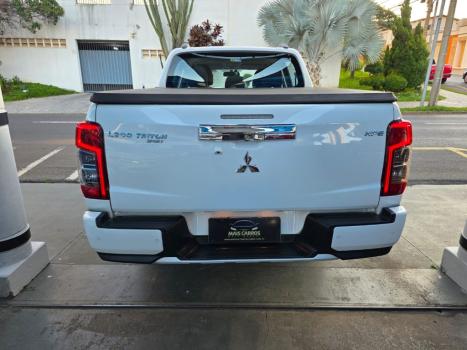 MITSUBISHI L 200 Triton 2.4 16V SPORT HPE 4X4 CABINE DUPLA TURBO DIESEL AUTOMTICO, Foto 5