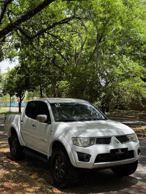 MITSUBISHI L 200 Triton 3.2 16V HPE 4X4 CABINE DUPLA TURBO DIESEL INTERCOOLER AUTOMTICO, Foto 5