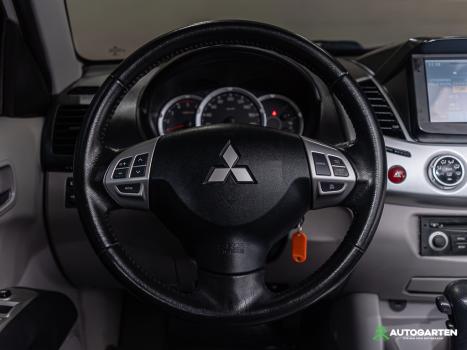 MITSUBISHI L 200 Triton 3.2 16V HPE 4X4 CABINE DUPLA TURBO DIESEL INTERCOOLER AUTOMTICO, Foto 9