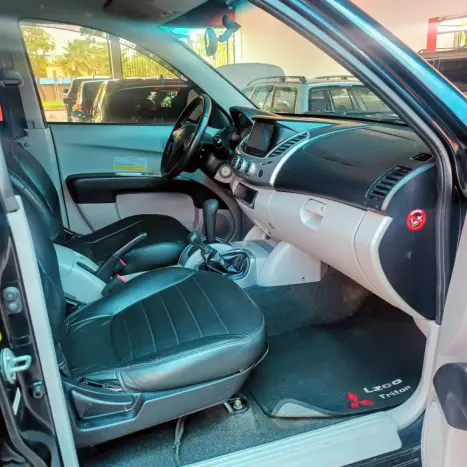 MITSUBISHI L 200 Triton 3.2 16V HPE 4X4 CABINE DUPLA TURBO DIESEL INTERCOOLER AUTOM�TICO, Foto 8