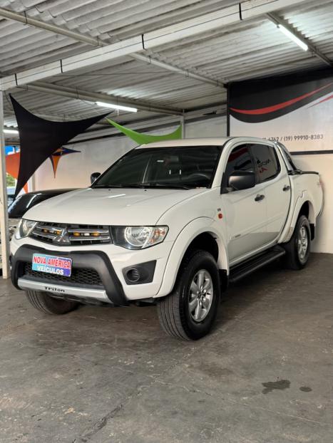 MITSUBISHI L 200 Triton 2.4 16V FLEX HLS CHROME CABINE DUPLA, Foto 3