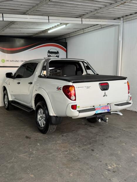MITSUBISHI L 200 Triton 2.4 16V FLEX HLS CHROME CABINE DUPLA, Foto 4