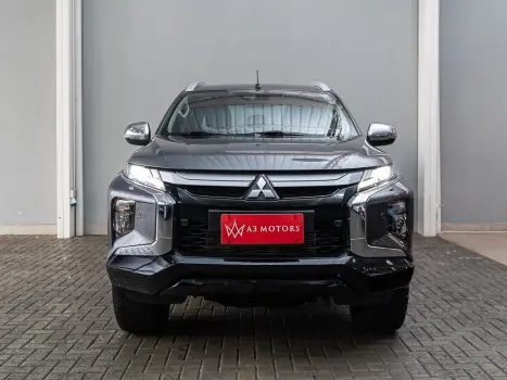 MITSUBISHI L 200 Triton 2.4 16V SPORT HPE-S 4X4 CABINE DUPLA TURBO DIESEL AUTOM�TICO, Foto 2