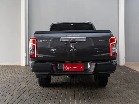 MITSUBISHI L 200 Triton 2.4 16V SPORT HPE-S 4X4 CABINE DUPLA TURBO DIESEL AUTOM�TICO, Foto 6