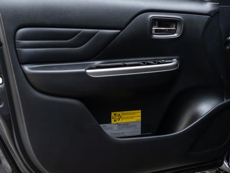 MITSUBISHI L 200 Triton 2.4 16V SPORT HPE-S 4X4 CABINE DUPLA TURBO DIESEL AUTOM�TICO, Foto 25