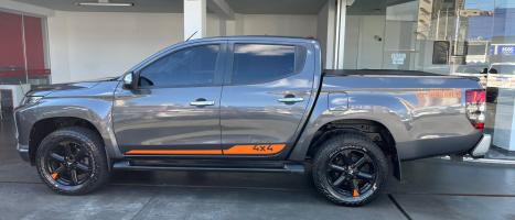 MITSUBISHI L 200 Triton 2.4 16V SPORT HPE 4X4 CABINE DUPLA TURBO DIESEL AUTOM�TICO, Foto 10