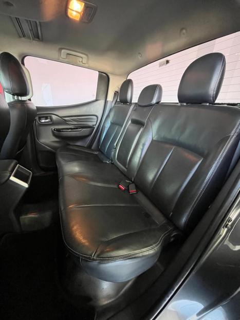 MITSUBISHI L 200 Triton 2.4 16V SPORT HPE 4X4 CABINE DUPLA TURBO DIESEL AUTOM�TICO, Foto 20