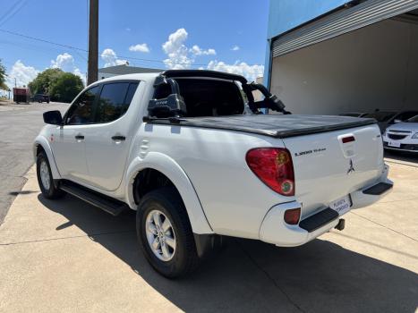 MITSUBISHI L 200 Triton 2.4 16V FLEX HLS CABINE DUPLA, Foto 2