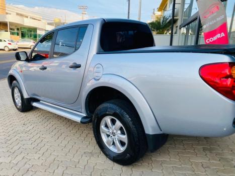 MITSUBISHI L 200 Triton 2.4 16V FLEX HLS CABINE DUPLA, Foto 6
