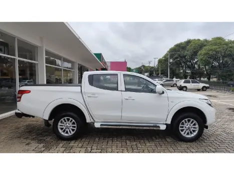 MITSUBISHI L 200 Triton 2.4 16V FLEX GL CABINE DUPLA, Foto 4