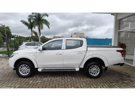 MITSUBISHI L 200 Triton 2.4 16V FLEX GL CABINE DUPLA, Foto 8
