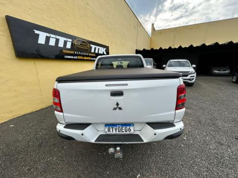 MITSUBISHI L 200 Triton 2.4 16V SPORT GL CABINE DUPLA TURBO DIESEL, Foto 4