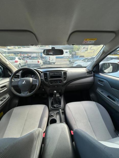 MITSUBISHI L 200 Triton 2.4 16V SPORT GL CABINE DUPLA TURBO DIESEL, Foto 7