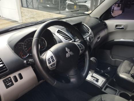 MITSUBISHI L 200 Triton 3.5 V6 HPE 4X4 FLEX CABINE DUPLA, Foto 9