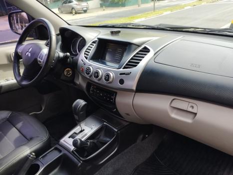 MITSUBISHI L 200 Triton 3.5 V6 HPE 4X4 FLEX CABINE DUPLA, Foto 10