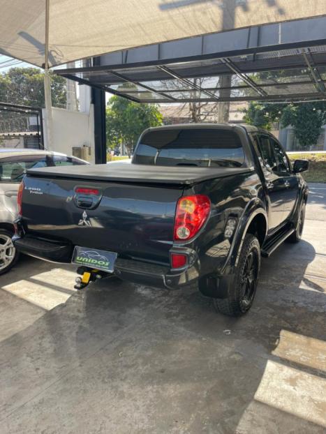 MITSUBISHI L 200 Triton 3.5 V6 HPE 4X4 FLEX CABINE DUPLA AUTOM�TICO, Foto 6