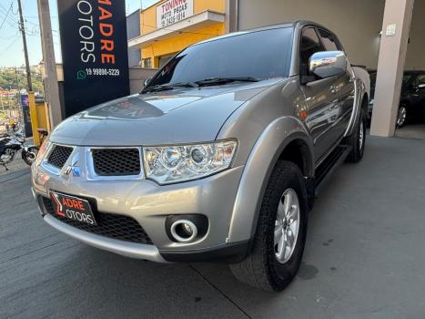 MITSUBISHI L 200 Triton 3.2 16V HPE 4X4 CABINE DUPLA TURBO DIESEL INTERCOOLER AUTOM�TICO, Foto 2