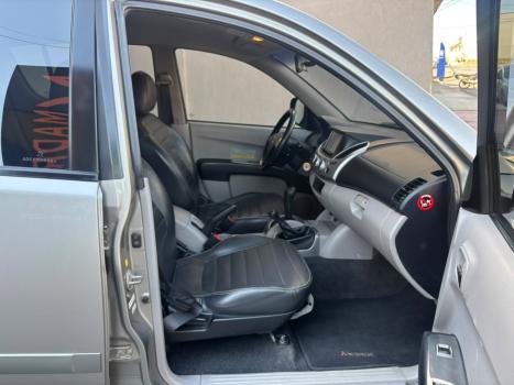 MITSUBISHI L 200 Triton 3.2 16V HPE 4X4 CABINE DUPLA TURBO DIESEL INTERCOOLER AUTOM�TICO, Foto 10