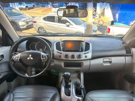 MITSUBISHI L 200 Triton 3.2 16V HPE 4X4 CABINE DUPLA TURBO DIESEL INTERCOOLER AUTOM�TICO, Foto 14