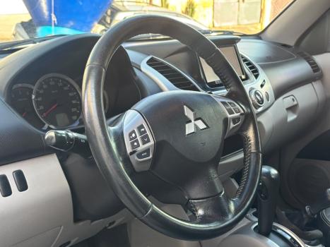 MITSUBISHI L 200 Triton 3.2 16V HPE 4X4 CABINE DUPLA TURBO DIESEL INTERCOOLER AUTOM�TICO, Foto 16