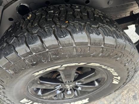 MITSUBISHI L 200 Triton 3.2 16V HPE 4X4 CABINE DUPLA TURBO DIESEL INTERCOOLER AUTOM�TICO, Foto 2