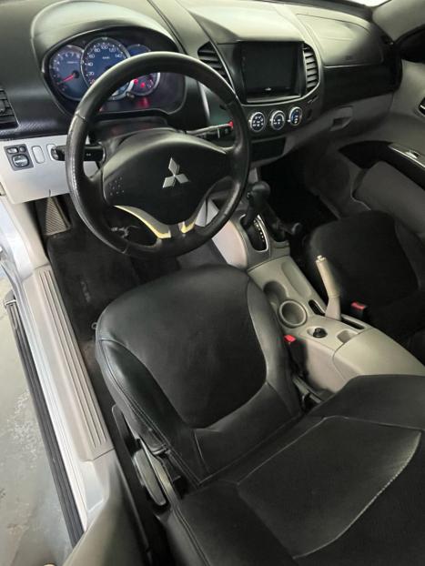 MITSUBISHI L 200 Triton 3.5 V6 HPE 4X4 FLEX CABINE DUPLA AUTOM�TICO, Foto 18