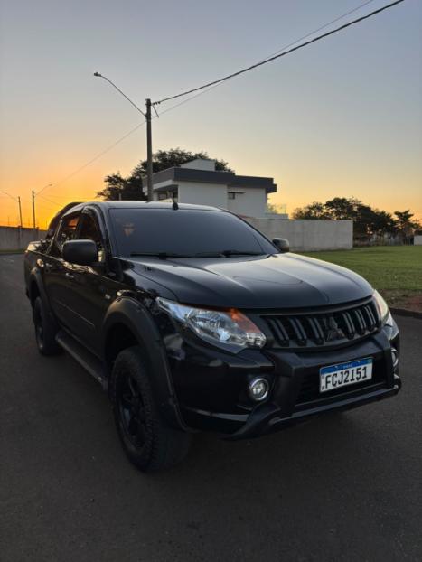 MITSUBISHI L 200 Triton 2.4 16V SPORT GLX 4X4 CABINE DUPLA TURBO DIESEL, Foto 1