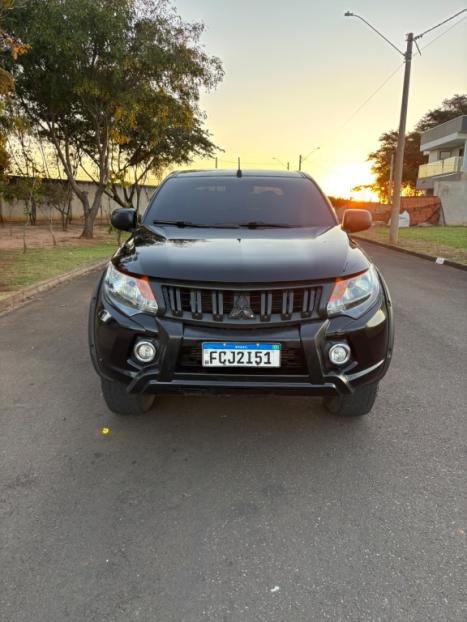 MITSUBISHI L 200 Triton 2.4 16V SPORT GLX 4X4 CABINE DUPLA TURBO DIESEL, Foto 10
