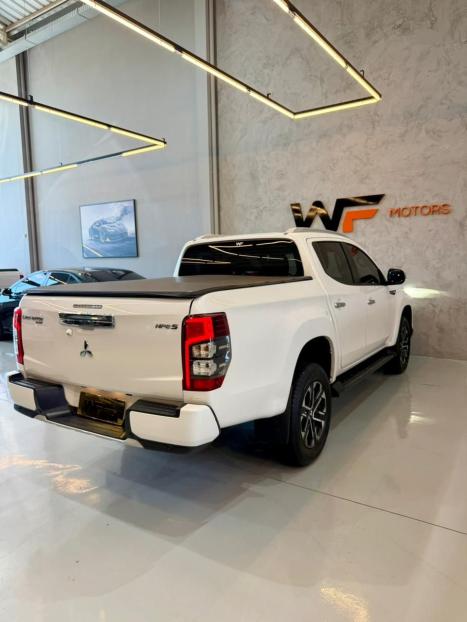 MITSUBISHI L 200 Triton 2.4 16V SPORT HPE-S 4X4 CABINE DUPLA TURBO DIESEL AUTOM�TICO, Foto 6