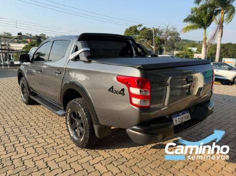 MITSUBISHI L 200 Triton 2.4 16V FLEX GLX 4X4 OUTDOOR CABINE DUPLA, Foto 7