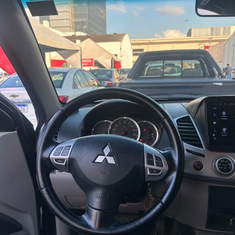 MITSUBISHI L 200 Triton 3.2 16V HPE 4X4 CABINE DUPLA TURBO DIESEL INTERCOOLER AUTOMÁTICO, Foto 7