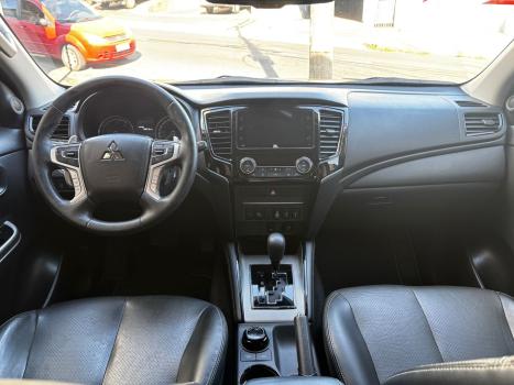 MITSUBISHI L 200 Triton 2.4 16V SPORT HPE 4X4 CABINE DUPLA TURBO DIESEL AUTOMÁTICO, Foto 8