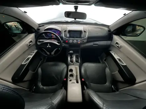 MITSUBISHI L 200 Triton 3.5 V6 HPE 4X4 FLEX CABINE DUPLA AUTOMÁTICO, Foto 14