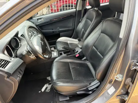 MITSUBISHI Lancer 2.0 16V 4P AUTOM�TICO, Foto 13