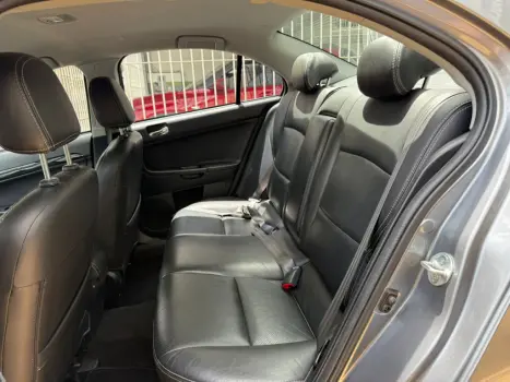 MITSUBISHI Lancer 2.0 16V 4P AUTOM�TICO, Foto 14