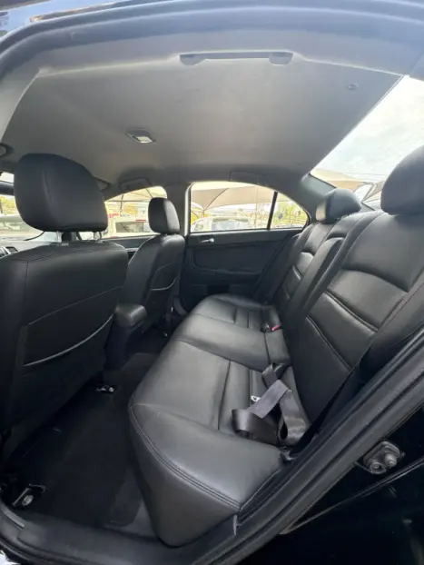 MITSUBISHI Lancer 2.0 16V 4P AUTOM�TICO, Foto 8