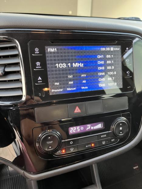 MITSUBISHI Outlander 2.0 16V 4P AUTOMÁTICO, Foto 9 MITSUBISHI Outlander 2.0 16V 4P AUTOMÁTICO, Foto 9