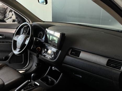 MITSUBISHI Outlander 2.0 16V 4P AUTOMTICO, Foto 7