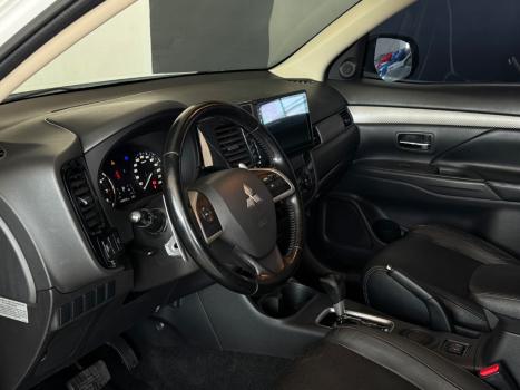 MITSUBISHI Outlander 2.0 16V 4P AUTOMTICO, Foto 8